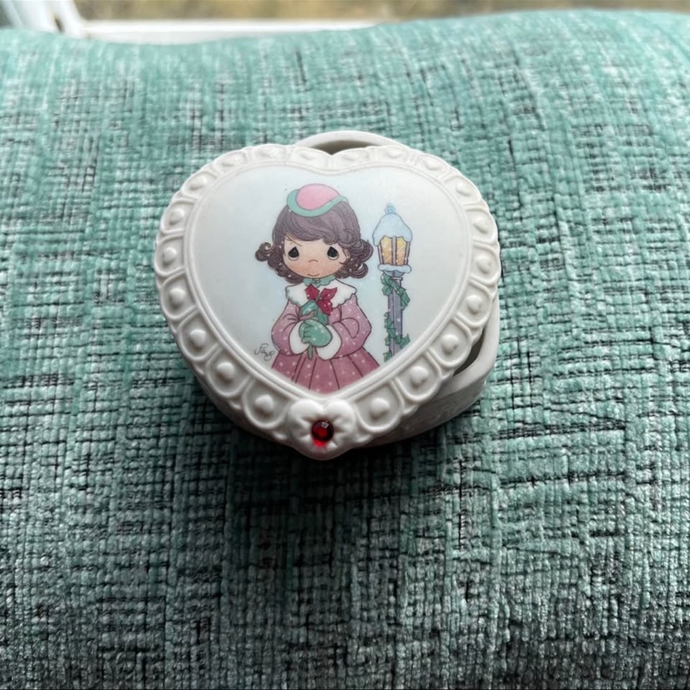 Precious Moments Heart Trinket Box with Girl in Pink and Green